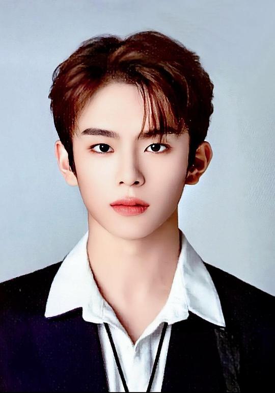 柳岡旻 Kang Min Yoo 柳岡旻 Kang Min Yoo