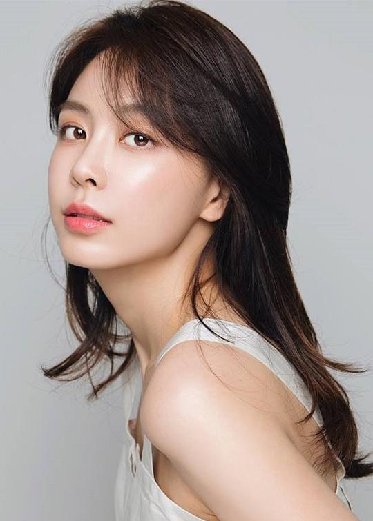 安時恩 Si-eun Ahn 安時恩 Si-eun Ahn