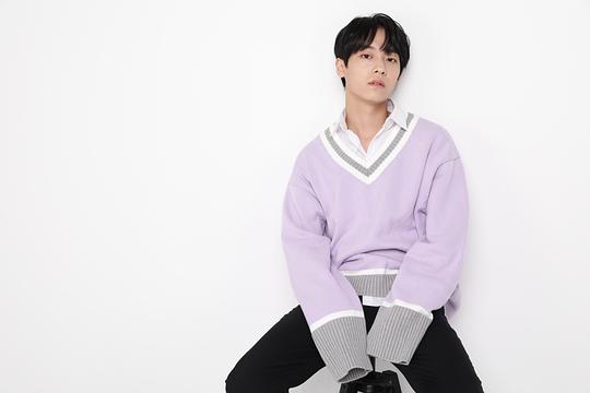 秉憲 Byung Hun 秉憲 Byung Hun