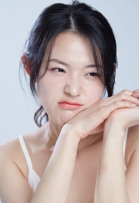 金珠恩 김주은 金珠恩 김주은