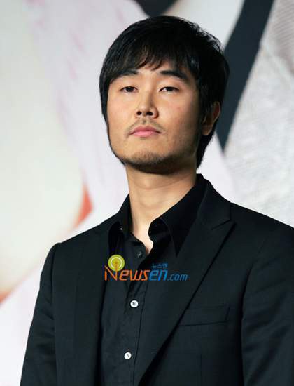 李權 Kwon Lee 李權 Kwon Lee