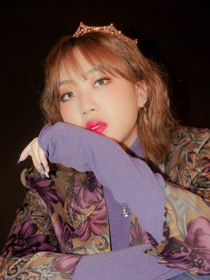 李泳知 Lee Young-Ji 李泳知 Lee Young-Ji