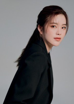 樸施妍 Si Young Park 樸施妍 Si Young Park