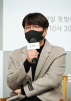姜率 Kang Sol 姜率 Kang Sol
