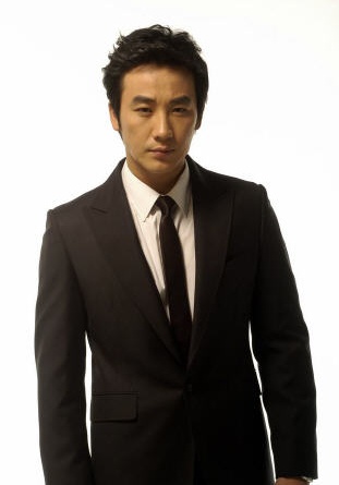 嚴泰雄 Tae-woong Eom 嚴泰雄 Tae-woong Eom