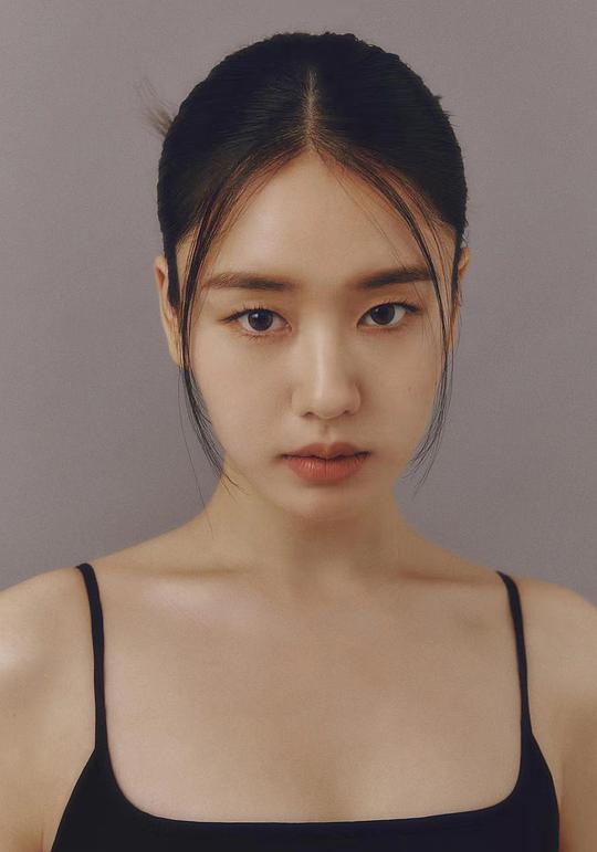 安恩真 Eunjin Ahn 安恩真 Eunjin Ahn