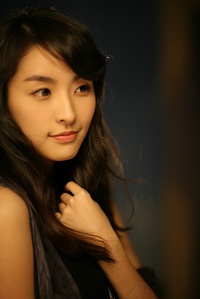 鄭柔美 Yu-mi Jeong 鄭柔美 Yu-mi Jeong