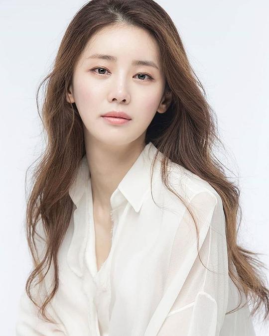 李佳寧 Ga-Ryung Lee 李佳寧 Ga-Ryung Lee