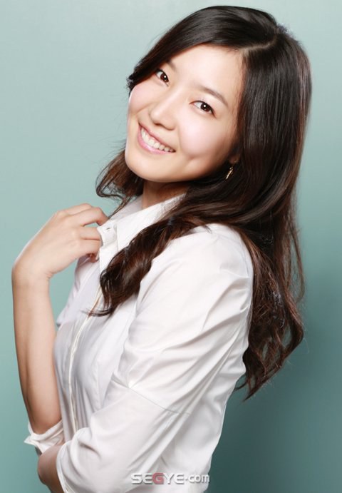 申多恩 Da-Eun Shin 申多恩 Da-Eun Shin