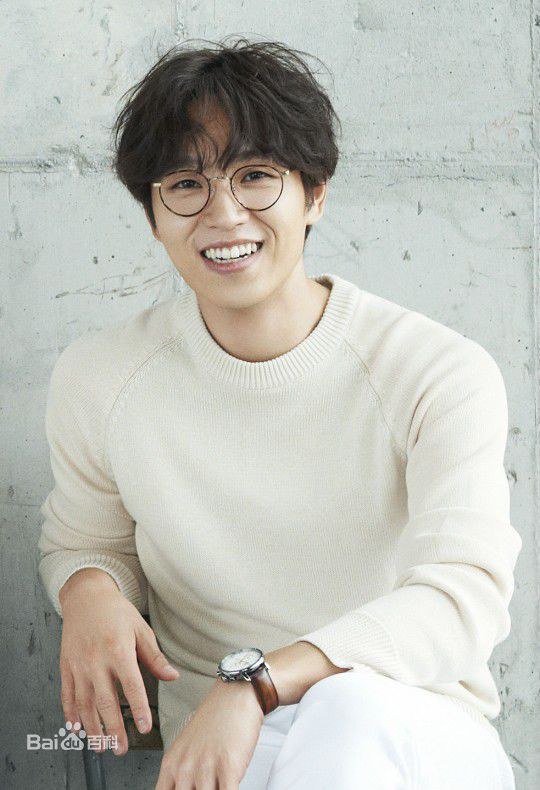 李碩薰 Seok-hoon Lee 李碩薰 Seok-hoon Lee