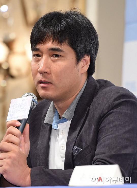 權赫燦 Hyeok-chan Kwon 權赫燦 Hyeok-chan Kwon