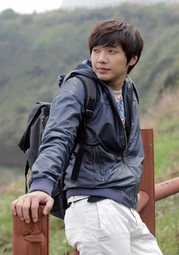池賢宇 Hyun-Woo Ji 池賢宇 Hyun-Woo Ji