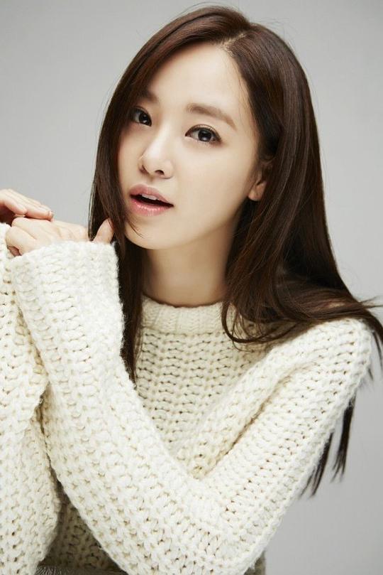 李周妍 Jooyeon Lee 李周妍 Jooyeon Lee