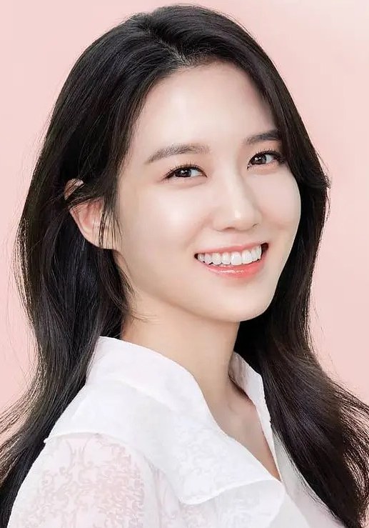 樸恩斌 Eun-Bin Park 樸恩斌 Eun-Bin Park