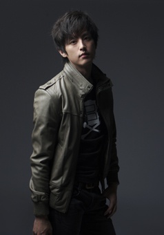 權律 Yool Kwan 權律 Yool Kwan