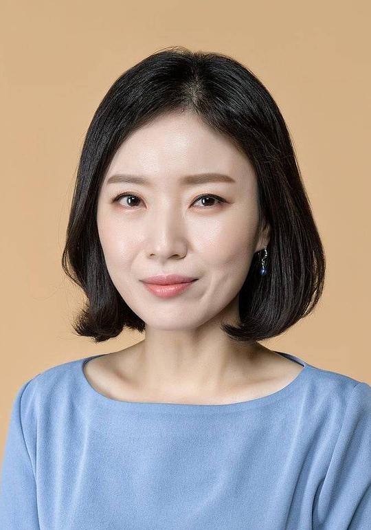 樸成妍 Seong-yeon Park 樸成妍 Seong-yeon Park