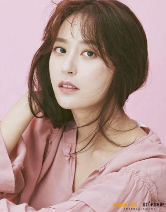 吳雅妍 Ah-yeon Oh 吳雅妍 Ah-yeon Oh