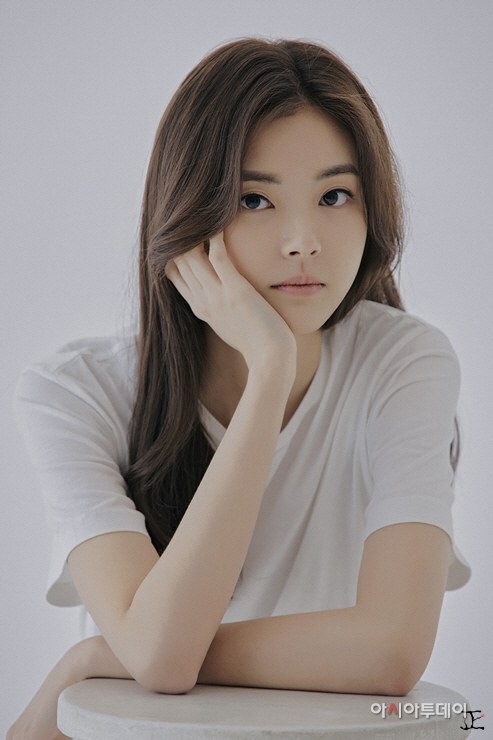 洪藝智 Ye-ji Hong 洪藝智 Ye-ji Hong
