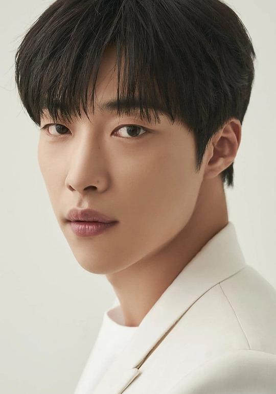 禹棹煥 Woo Do-hwan 禹棹煥 Woo Do-hwan