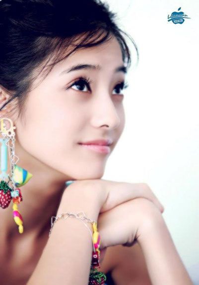 韓彩英 Chae-young Han 韓彩英 Chae-young Han