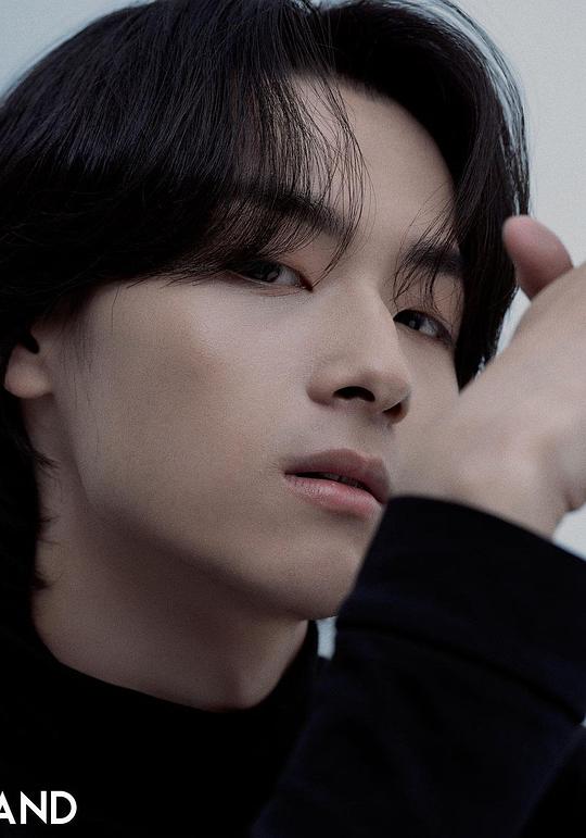 李藝煥 Ye Hwan Lee 李藝煥 Ye Hwan Lee