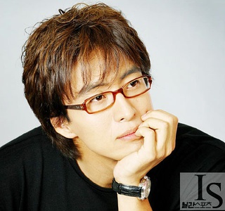 裴勇俊 Yong-jun Bae 裴勇俊 Yong-jun Bae