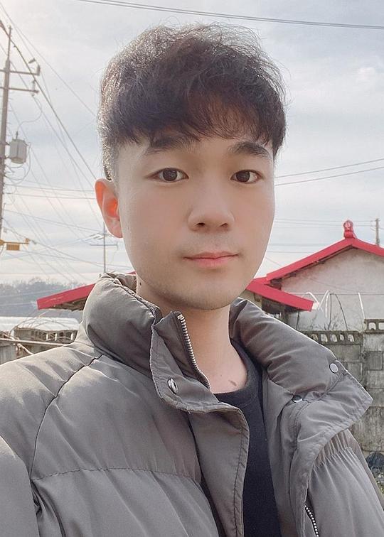 金泰昱 Tae-wook Kim 金泰昱 Tae-wook Kim