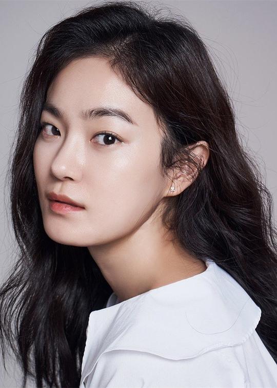 玉子妍 Ja-yeon Ok 玉子妍 Ja-yeon Ok