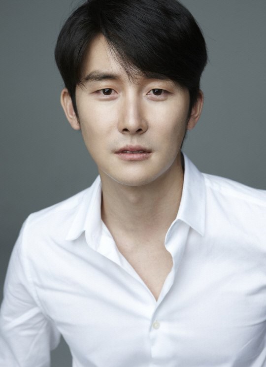 金準韓 Joon-han Kim 金準韓 Joon-han Kim