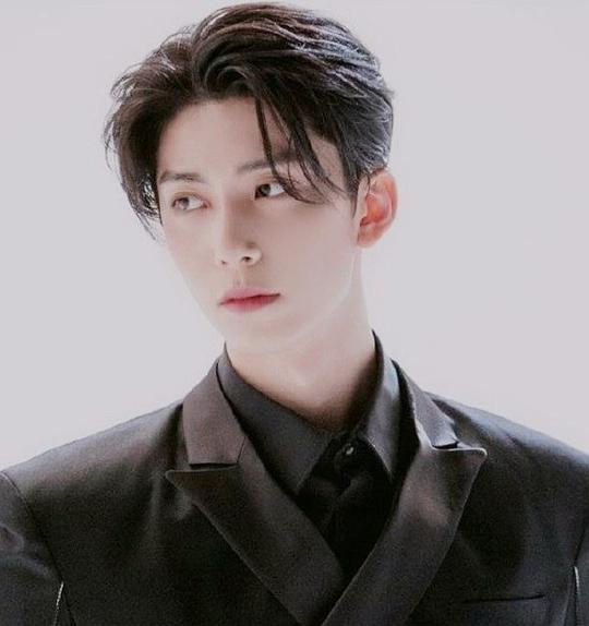 金輝映 Hwi-young Kim 金輝映 Hwi-young Kim