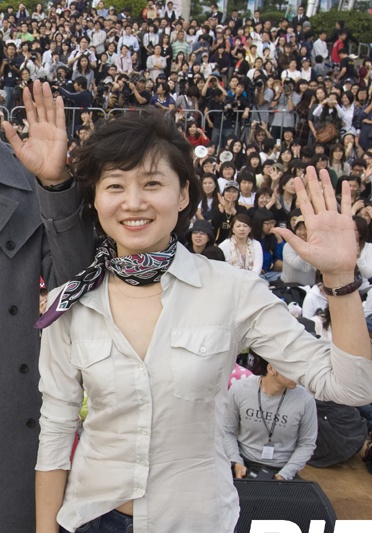 李京美 Kyoung-mi Lee 李京美 Kyoung-mi Lee