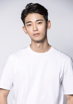 金知雄 Kim Ji-woong 金知雄 Kim Ji-woong