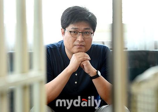 金輝 Hwi Kim 金輝 Hwi Kim