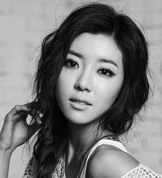 樸寒星 Han-byeol Park 樸寒星 Han-byeol Park