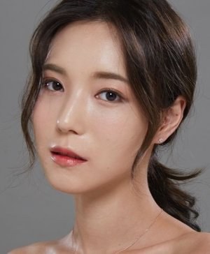 鄭智妍 Jung Ji Yeon 鄭智妍 Jung Ji Yeon