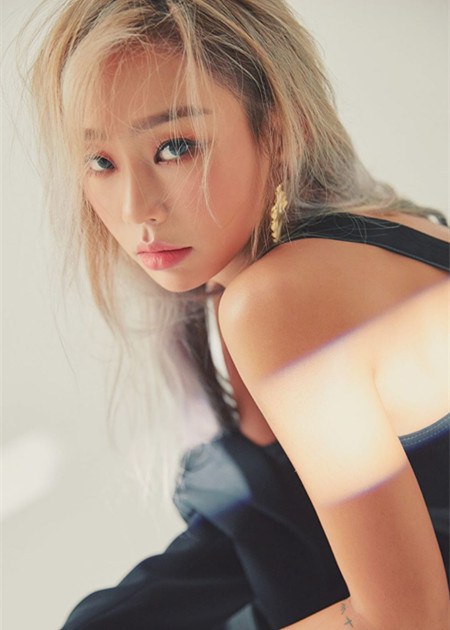孝琳 Hyolyn 孝琳 Hyolyn