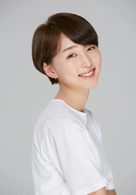 羅愛珍 Ae-jin Na 羅愛珍 Ae-jin Na