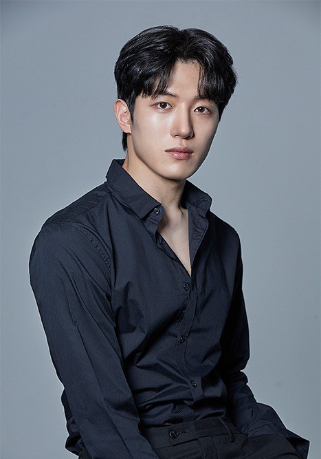尹道振 Yoon Do Jin 尹道振 Yoon Do Jin