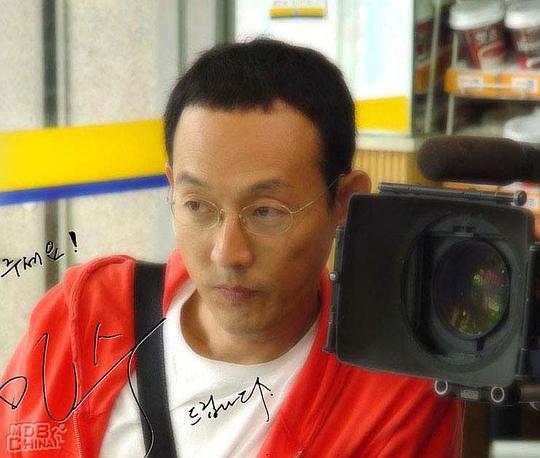 張容佑 Yong-woo Chung 張容佑 Yong-woo Chung