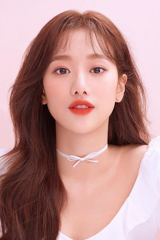 李娜恩 Na-eun Lee 李娜恩 Na-eun Lee