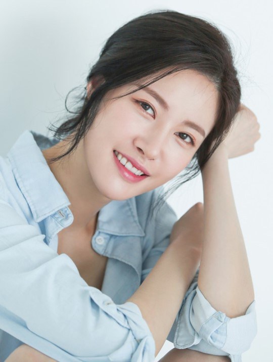文秀彬 Soo-bin Moon