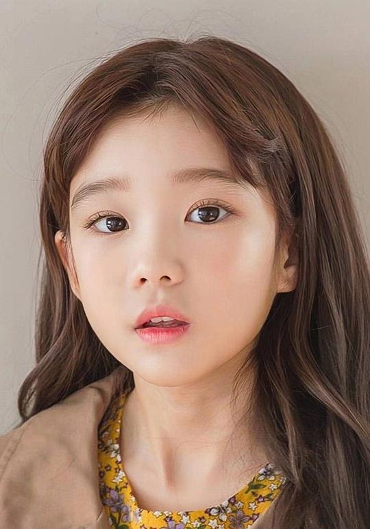 金奎莉 Kyuri Kim