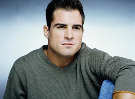 喬治·艾德斯 George Eads