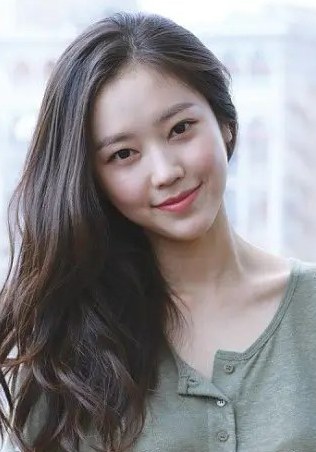 崔莉 Choi Ri