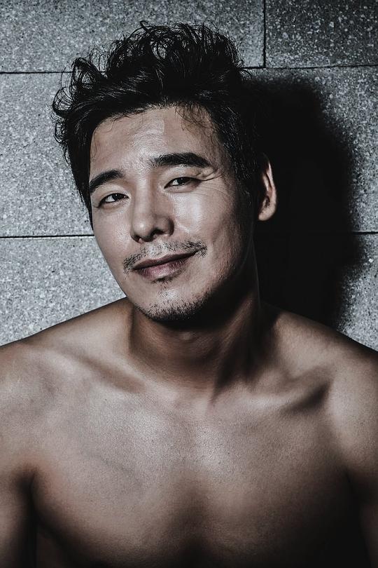 崔裡浩 Choi Ri-ho