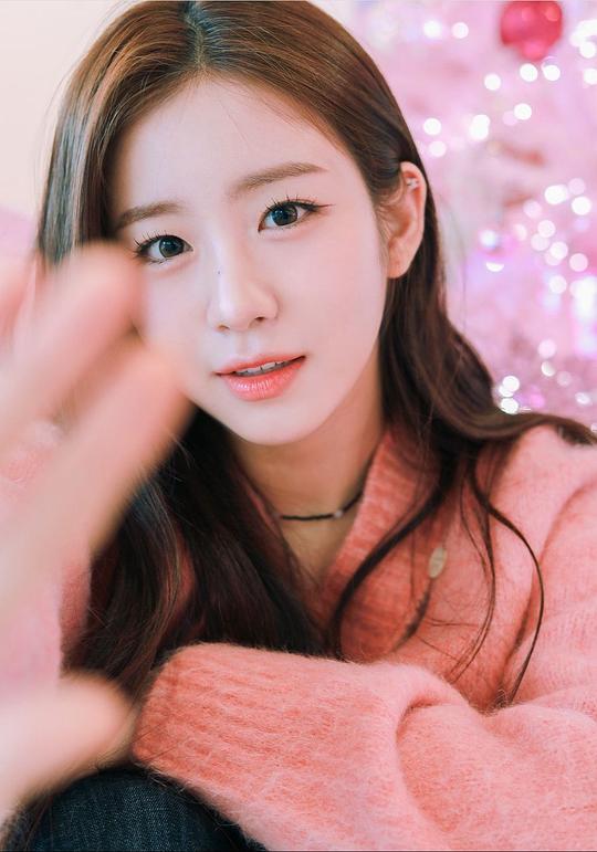 宇妍 Wooyeon