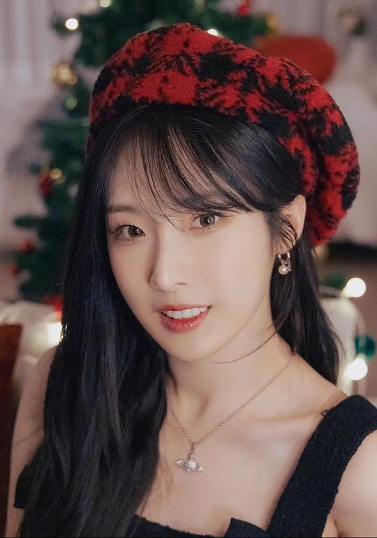 曹夏瑟 HaSeul