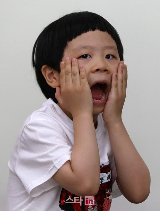 金俊 Jun Kim