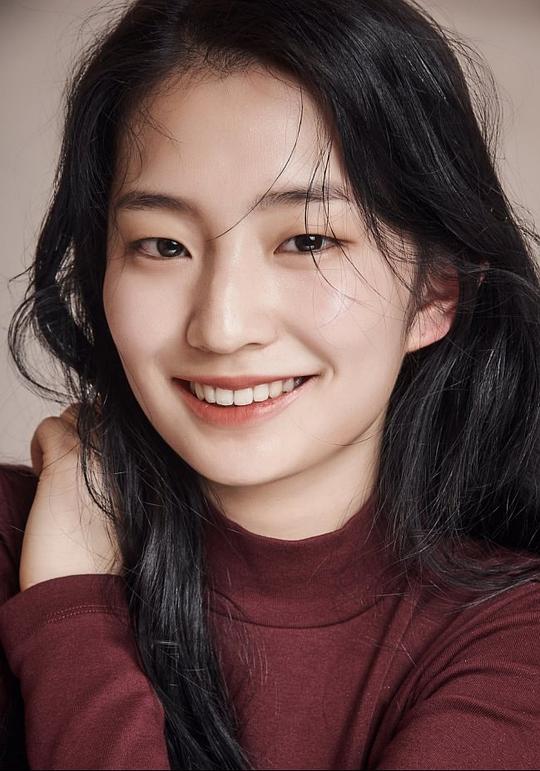 韓智元 Han Ji Won