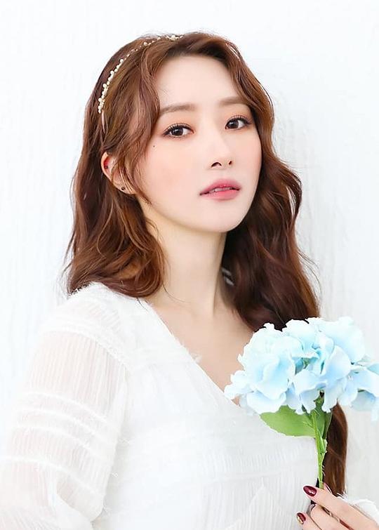金寶羅 Bo-ra Kim